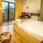 Hotel Eos 2*