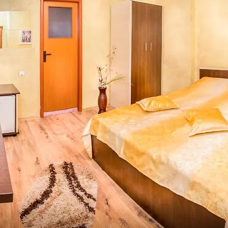 Hotel Eos