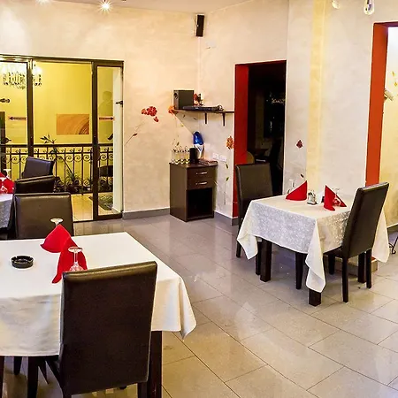 Eos Hotel 2*